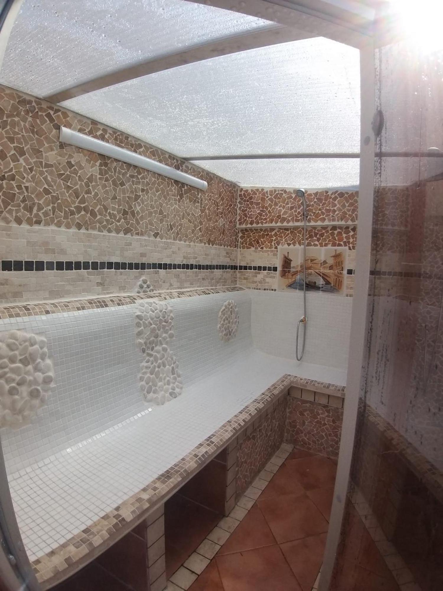 Tiny House Hotel Puebla de Vallbona Buitenkant foto