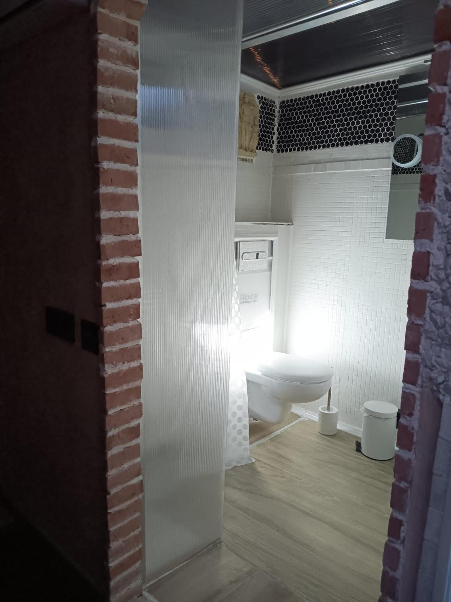 Tiny House Hotel Puebla de Vallbona Buitenkant foto
